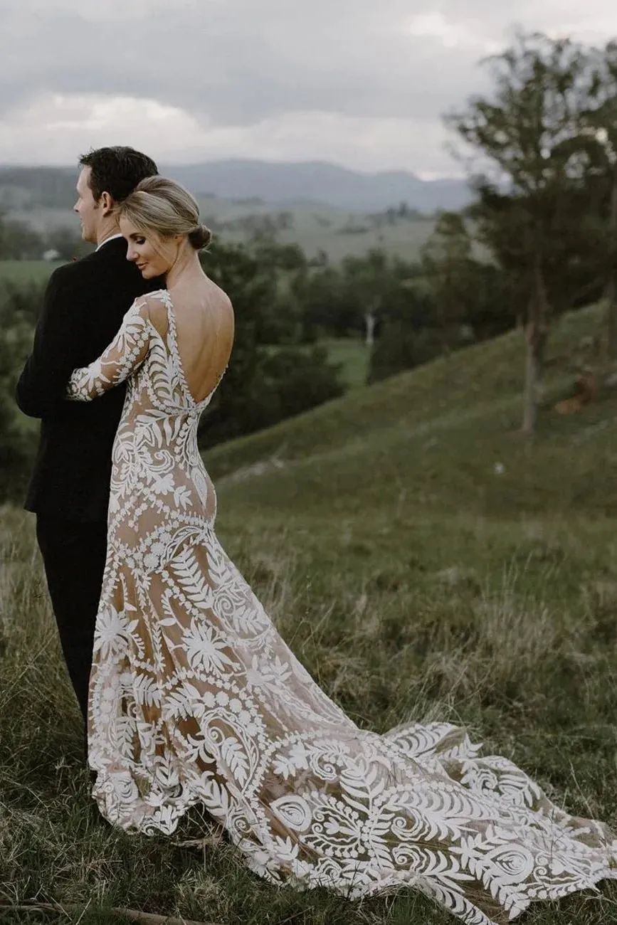Unique Long Sleeves V Back Boho Beach Rustic Lace Wedding Dresses VK23090107